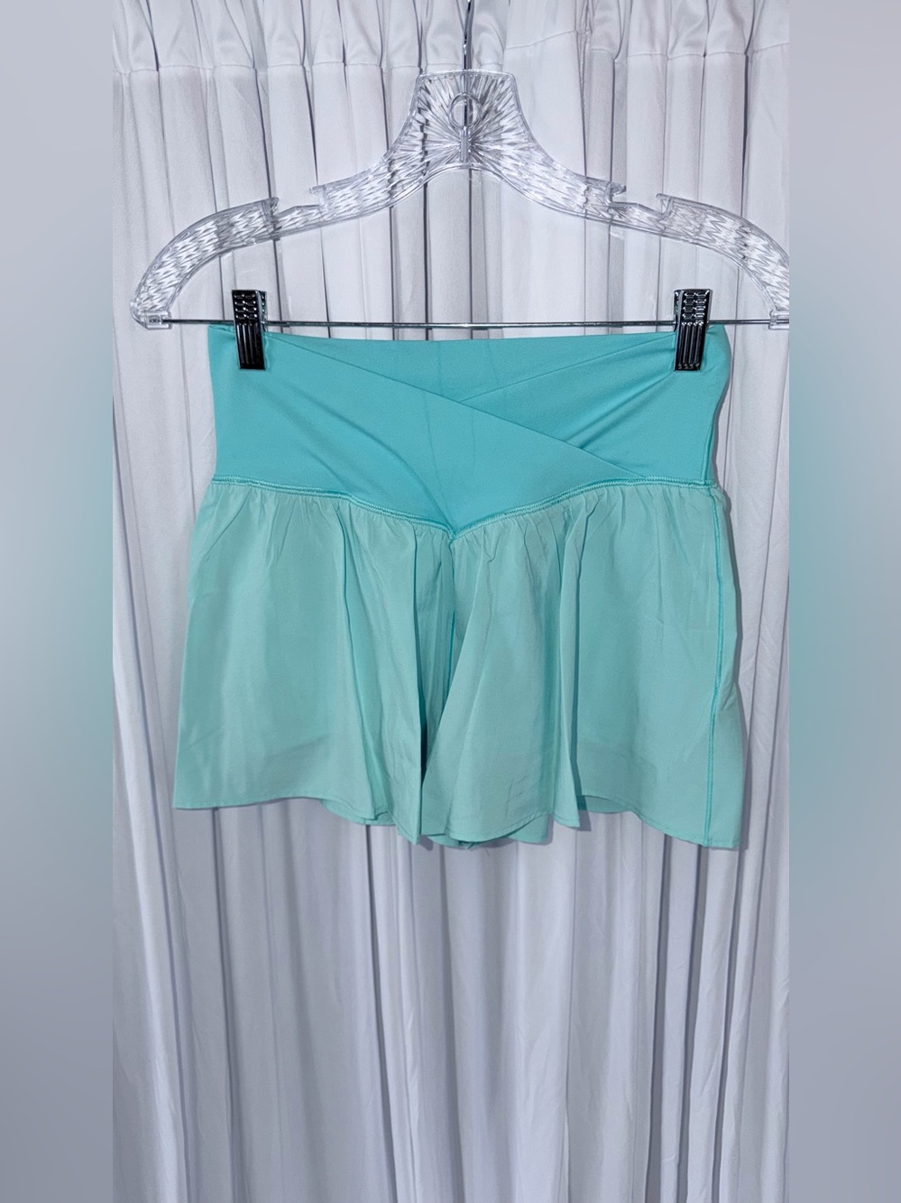 OFFLINE by aerie Flowy Athleisure Shorts